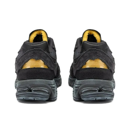 New Balance 2002R Unisex Low-Top Casual Running Shoes, Soft, Anti-slip, Stylish & Lightweight, Phantom Black M2002RDB