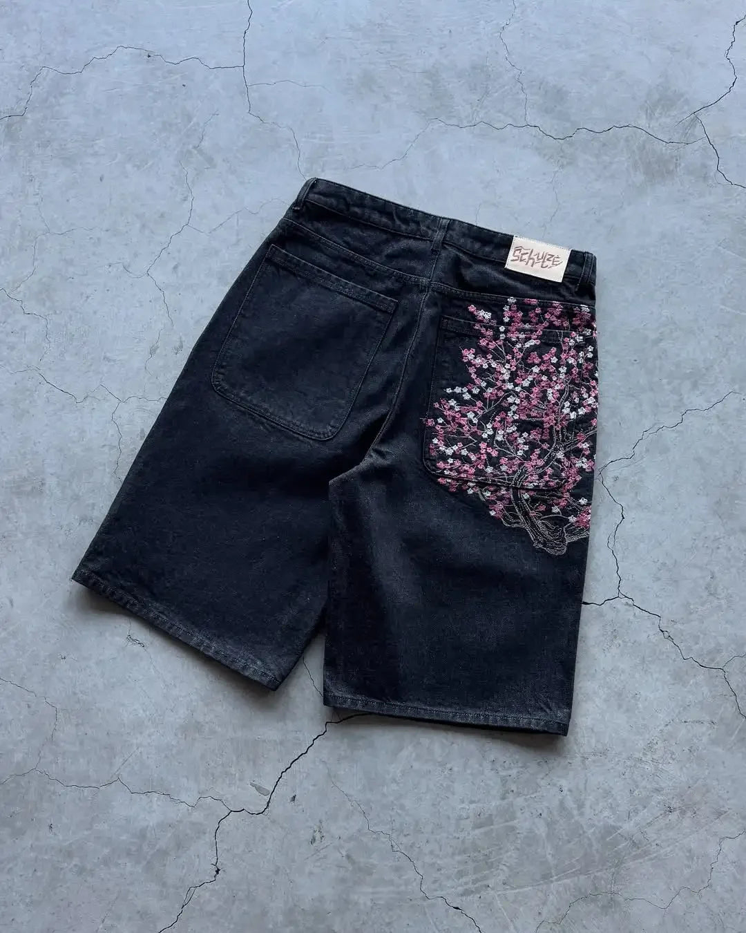 New Men Black Floral Print Denim Shorts Unique Creative Design Summer Casual Trendy Style Comfortable Fit for Outdoor Streetwear