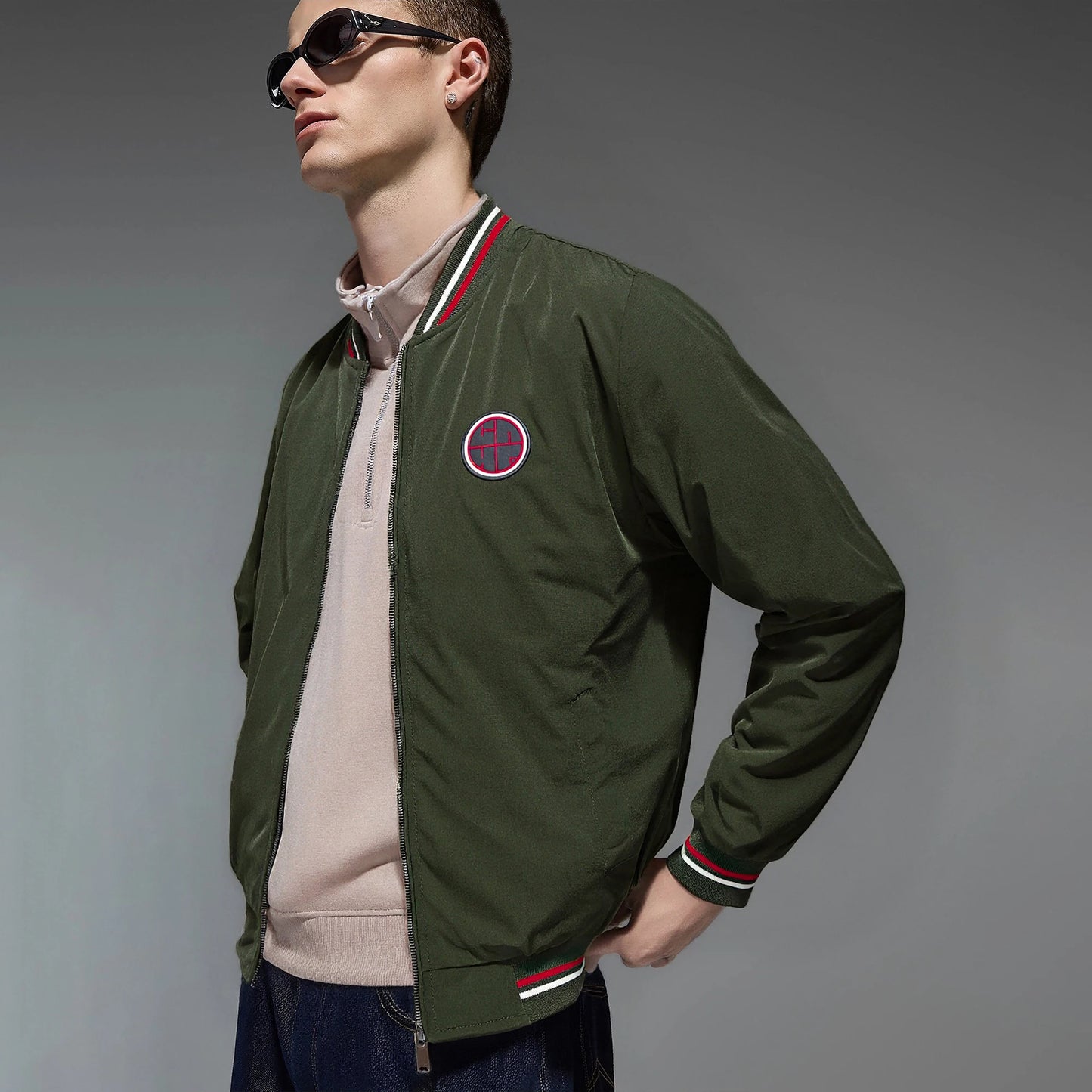 Profashion Men's Jacket Autumn Fashion Versatile Windproof Thin Men's Jacket Casual American Street Classic Badge Design Men's Coat