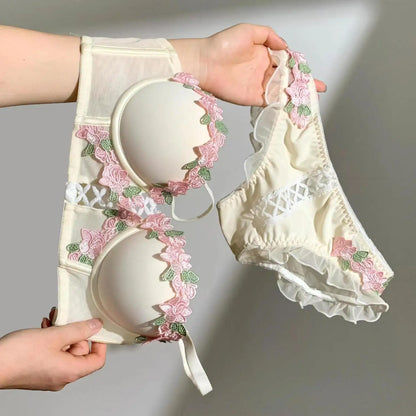 MOYISU New Vintage Embroidery Cream Sweet Flowers Pastoral Field Sexy Underwear for Women Small Breasts Pure Desire Gathered Up