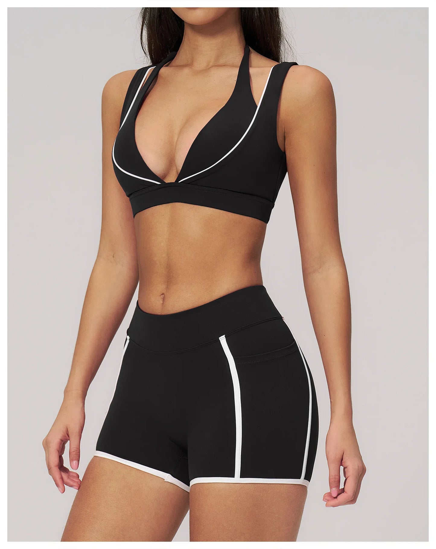 Women Deep V Neck Sports Bra Wide Strap Open V Back Contrast Piping Padded Push Up Gym Workout Top Yoga Bras Activewear Summer
