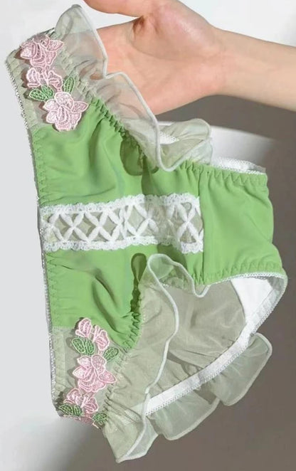 MOYISU New Vintage Embroidery Cream Sweet Flowers Pastoral Field Sexy Underwear for Women Small Breasts Pure Desire Gathered Up
