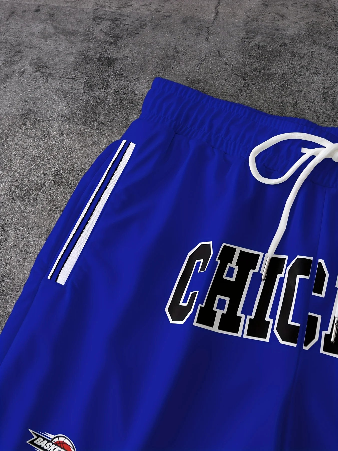 The summer new pattern 3D letter printed men's shorts are casual, fashionable, soft, comfortable and lightweight
