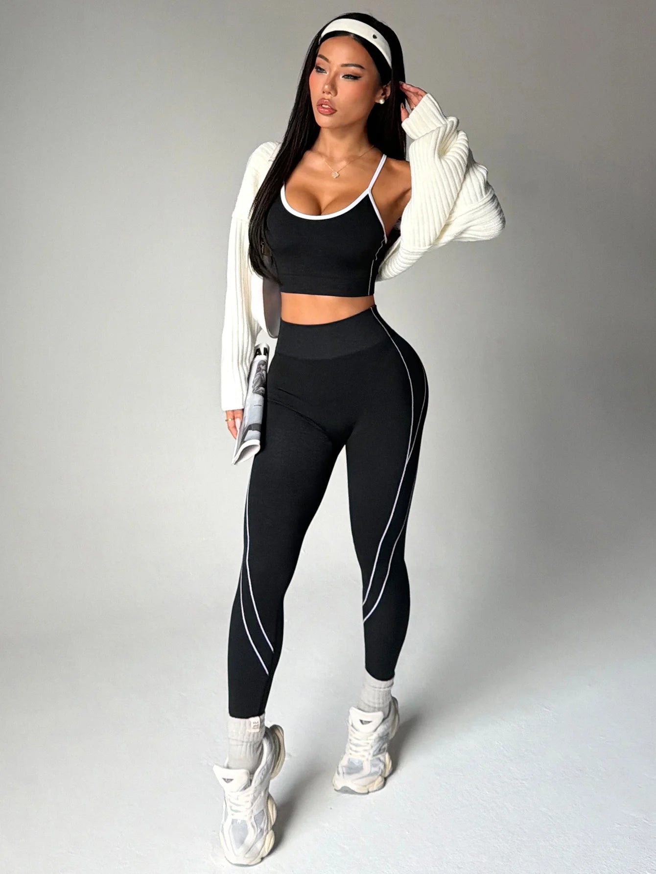 2Pcs Women's Yoga Fitness Set Seamless Breathable Activewear Sexy Sports Bra Top High-Waisted Leggings Set