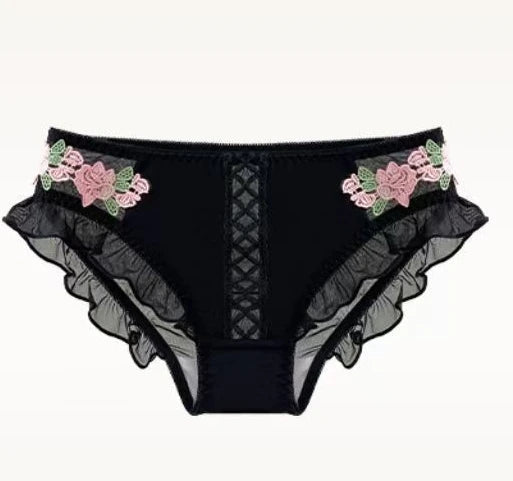 MOYISU New Vintage Embroidery Cream Sweet Flowers Pastoral Field Sexy Underwear for Women Small Breasts Pure Desire Gathered Up