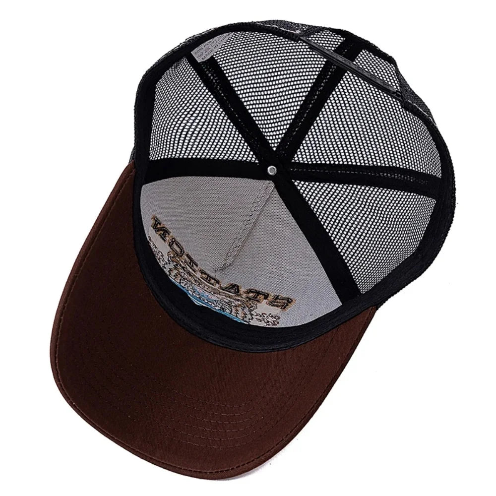 Bear Eating Fish Streetwear Hat Truck Hat Outdoor Skateboarding Hat Sunshade Baseball Hat Breathable Mesh Hat