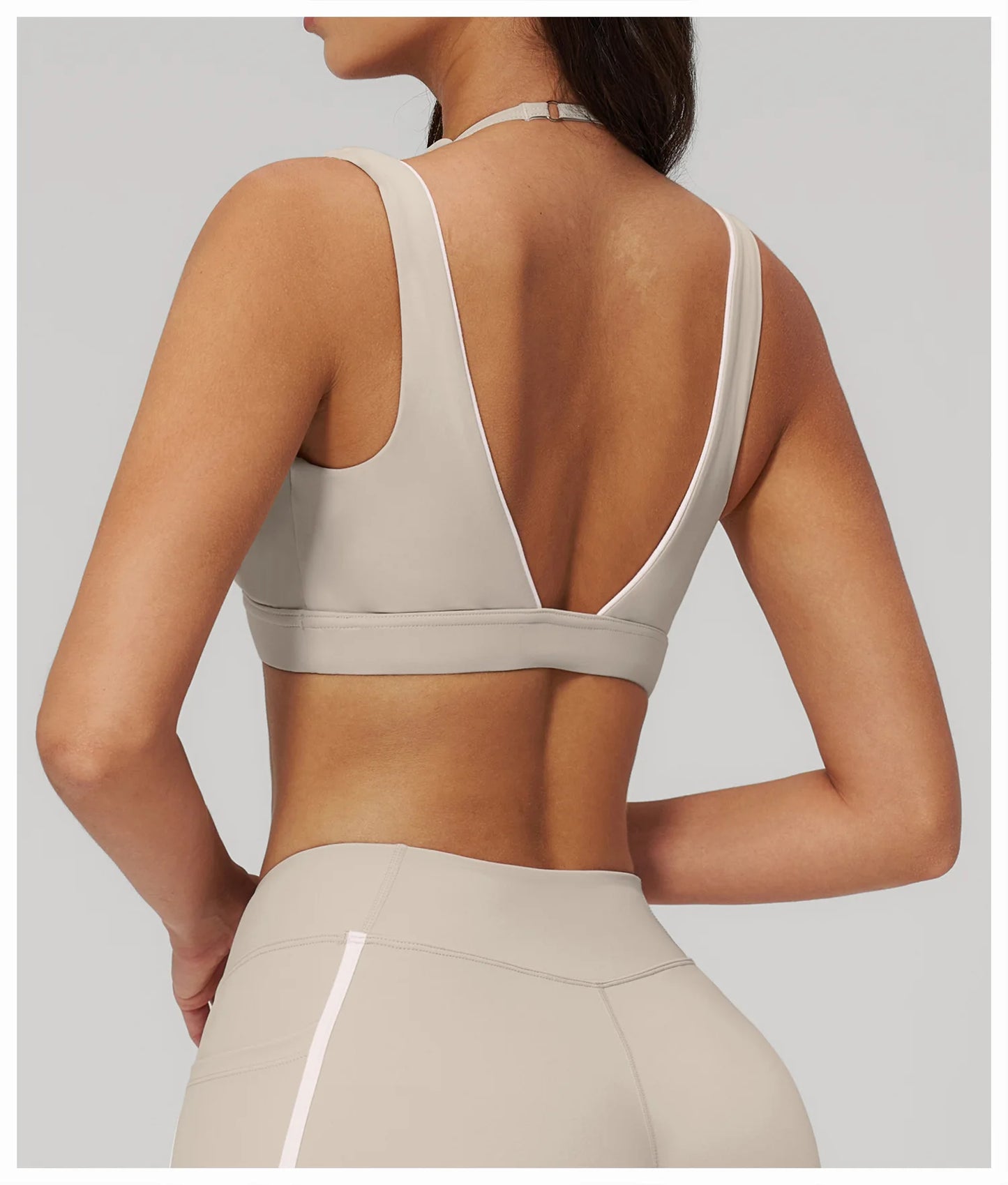 Women Deep V Neck Sports Bra Wide Strap Open V Back Contrast Piping Padded Push Up Gym Workout Top Yoga Bras Activewear Summer