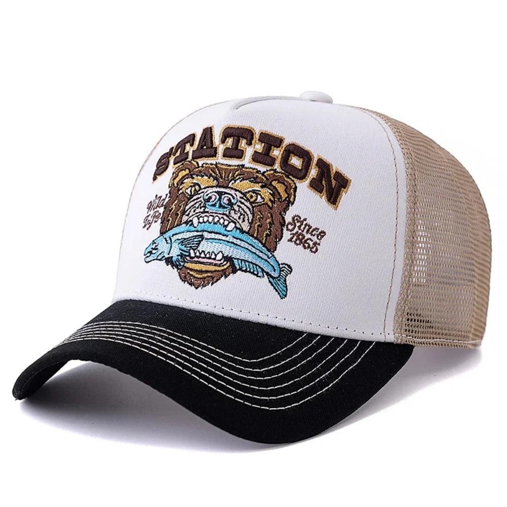 Bear Eating Fish Streetwear Hat Truck Hat Outdoor Skateboarding Hat Sunshade Baseball Hat Breathable Mesh Hat