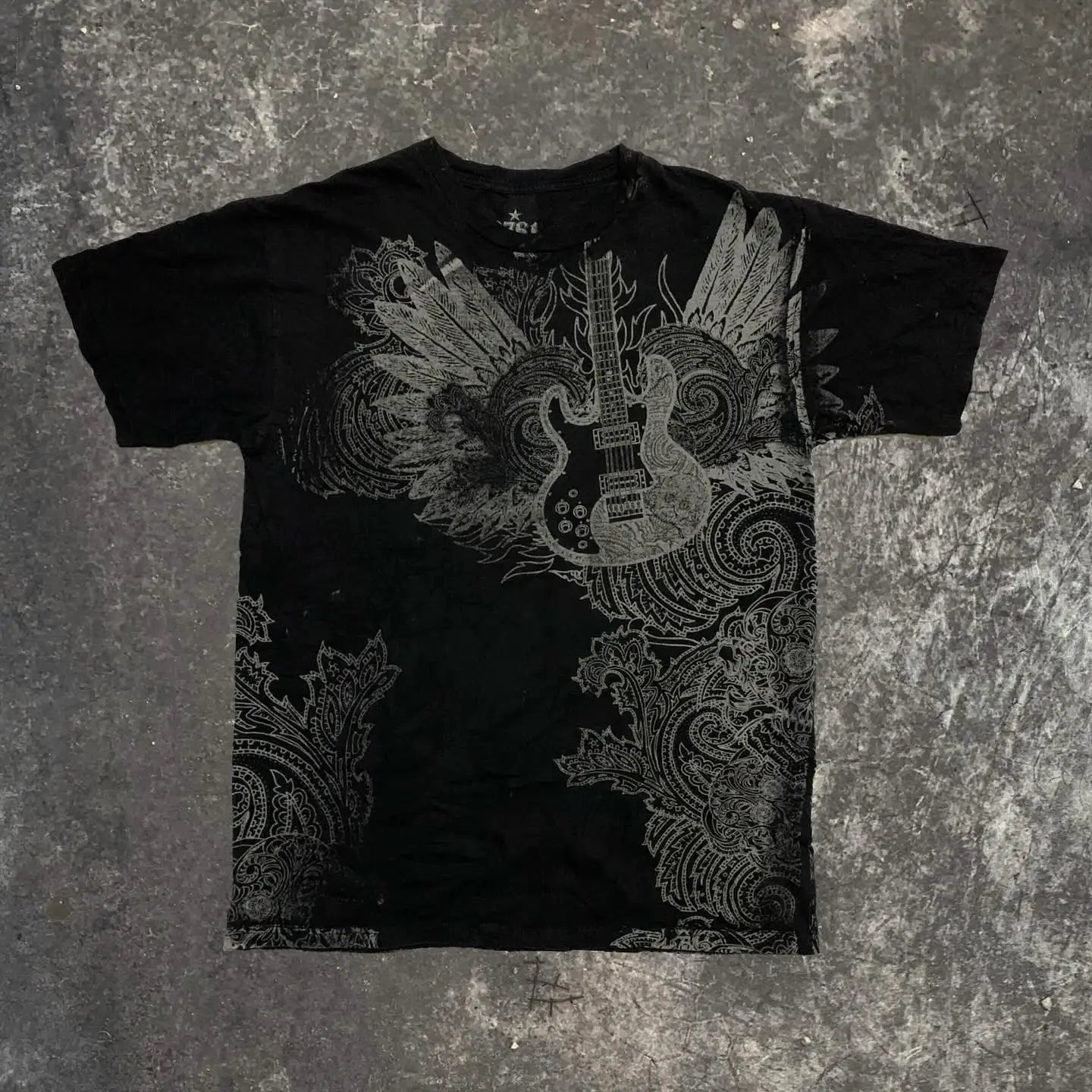 Southpole Y2K Vintage Cotton Graphic Tee Distressed Oversized Unisex T-Shirt with Gothic Print Streetwear Retro Soft Shirt Man